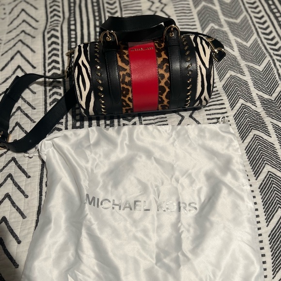 Michael Kors animal print purse with matching wallet - Picture 1 of 6
